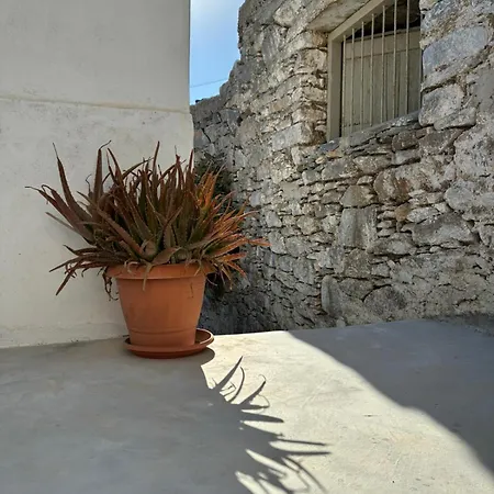 Mikro Kastro *