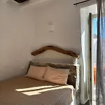 Mikro Kastro *